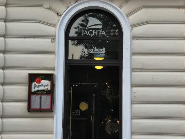 Restaurace Jachta