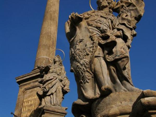 Mariánský sloup na Velkém náměstí v Hradci Králové